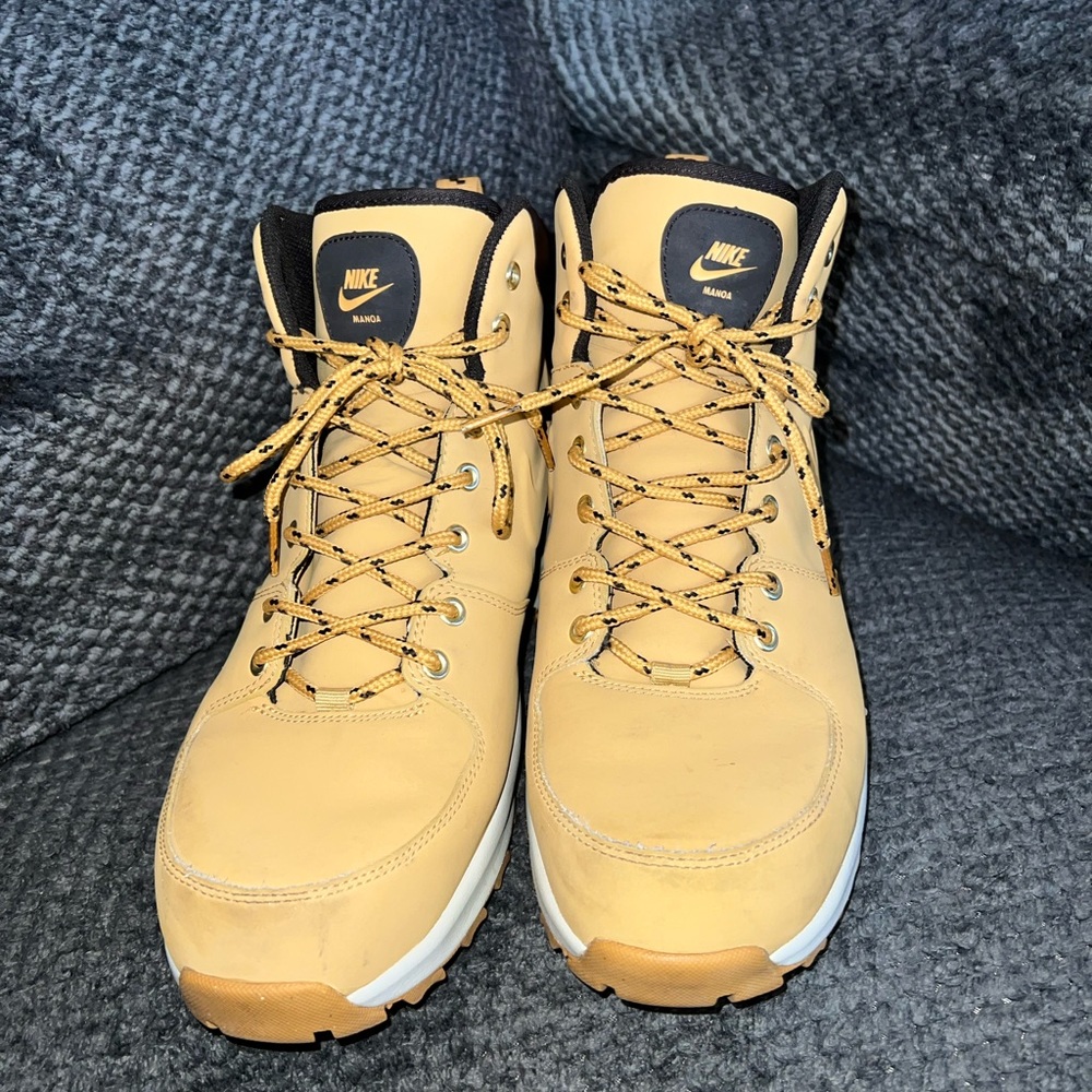 MEN'S NIKE MANOA LEATHER LACE-UP BOOTS size 13